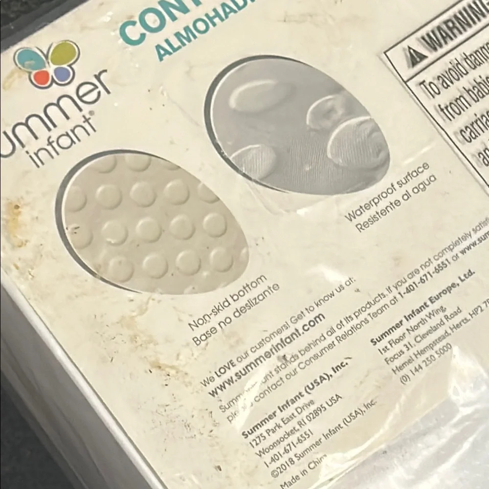 White Mattress Cover with Minimalist Design